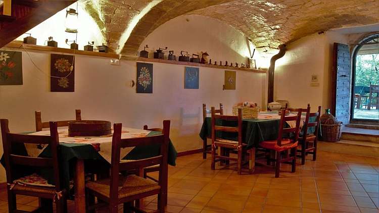 PACENTRO, IL BORGO DELLA MAJELLA, TRA NATURA E TRADIZIONE GASTRONOMICA